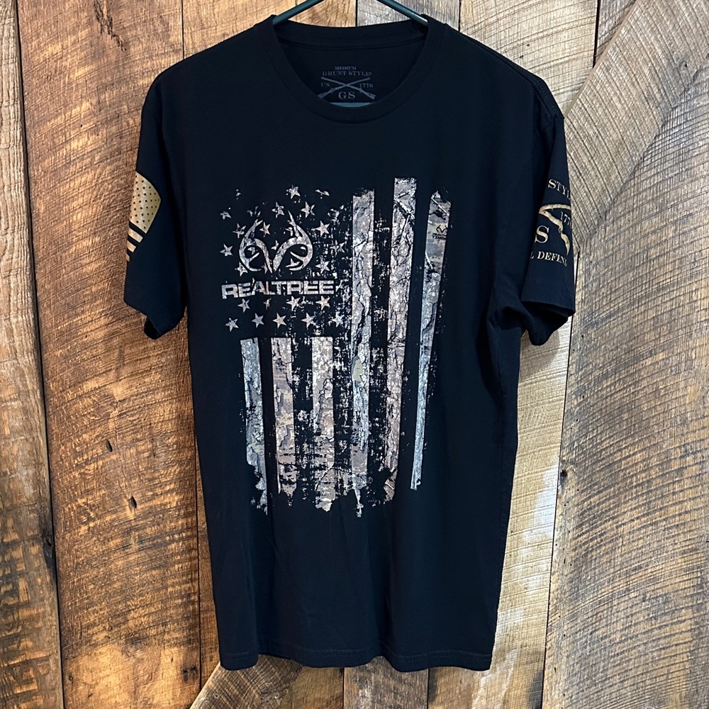 Grunt Style Realtree Edge Rifle Flag T-Shirt Size Medium ~D22